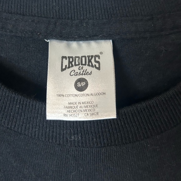 Crooks and Castles, size S, long sleeve, graphic on front and across lower back - Picture 4 of 5